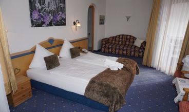 billede på Standard Double Room, Balcony-1 King Bed Free WiFi Free self parking Free breakfast