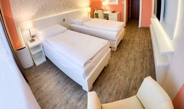 billede på Double Room, 1 Bedroom-1 King Bed Non Refundable Free WiFi Free self parking Free breakfast