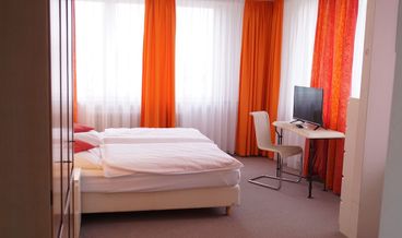 billede på Superior Double or Twin Room-1 King Bed Non Refundable Free WiFi Free self parking