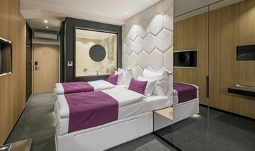 billede på Superior Double or Twin Room (with Whirlpool)-1 King Bed Non Refundable Free WiFi Breakfast buffet