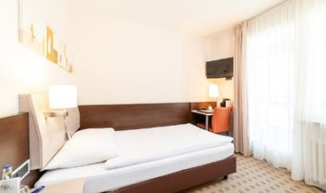 billede på Modern Comfort Room-1 Double Bed Non Refundable Free WiFi Free self parking