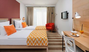 billede på Twin Room, Shared Bathroom-2 Twin Beds Non Refundable Free WiFi Free self parking Free valet parking