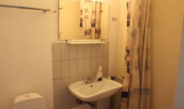 billede på Economy Room, Shared Bathroom-1 Twin Bunk Bed Non Refundable Free WiFi Free self parking