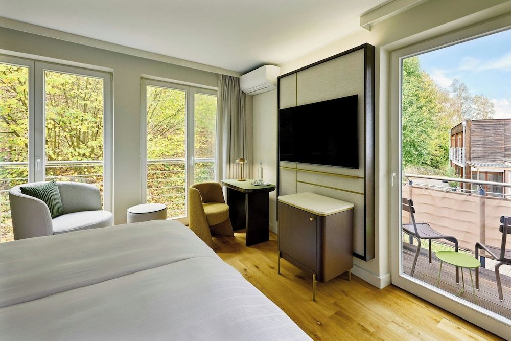billede på Deluxe-værelse - 1 kingsize-seng - balkon - udsigt til have