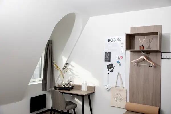 Bob W Sentralen - Comfy - GENERAL