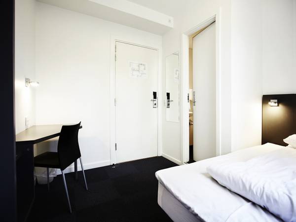 Airport Transfer Kastrup Park Inn www.hotelspecials.dk
