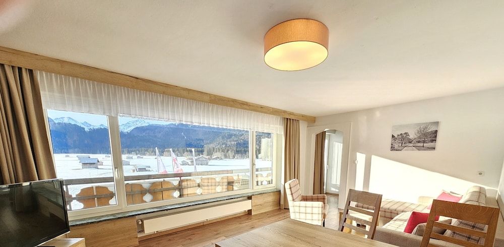 billede på Familielejlighed - balkon - bjergudsigt